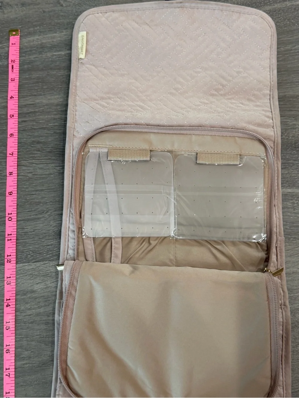 BAGSMART Quilted Hanging Travel Jewelry Organizer Case Roll Blush Pink